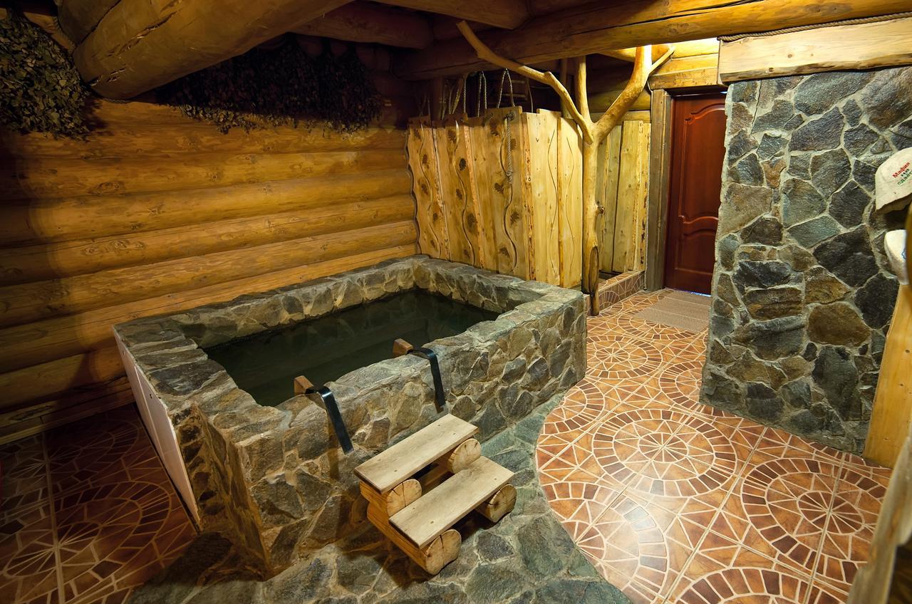 Praha Park Hotel Uzjhorod Eksteriør bilde